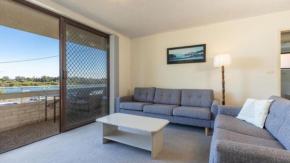 Lakeshore Lodge 2